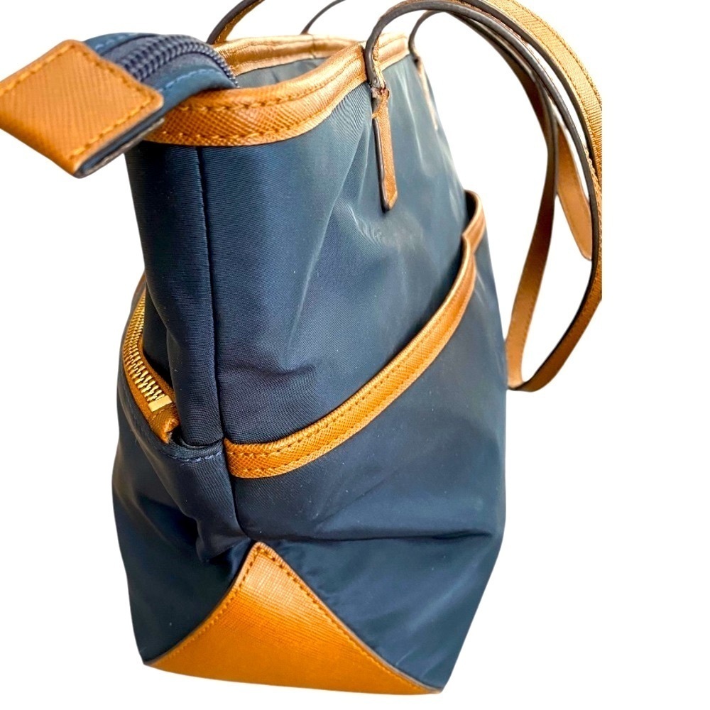 Michael Kors Kempton Blue Brown Nylon Tote Bag front zip Pockets Shoulder
C - Picture 3 of 10